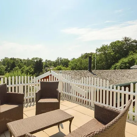 Prázdninový dům Amazing In W/ Wifi And 2 Bedrooms *